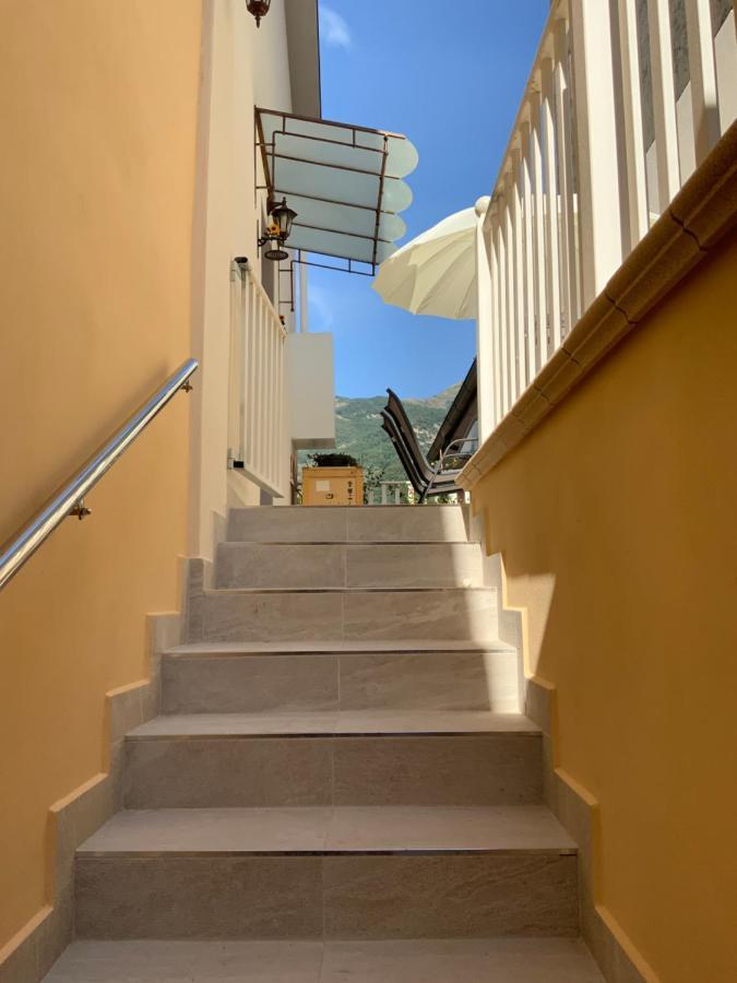 Casa La Wanda - Camaiore Toscana - 2 Bedroom & Terrace ภายนอก รูปภาพ